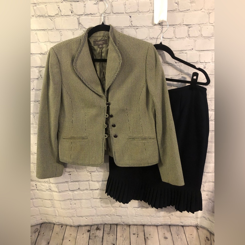 Liz Claiborne navy shirt suit set size 10P